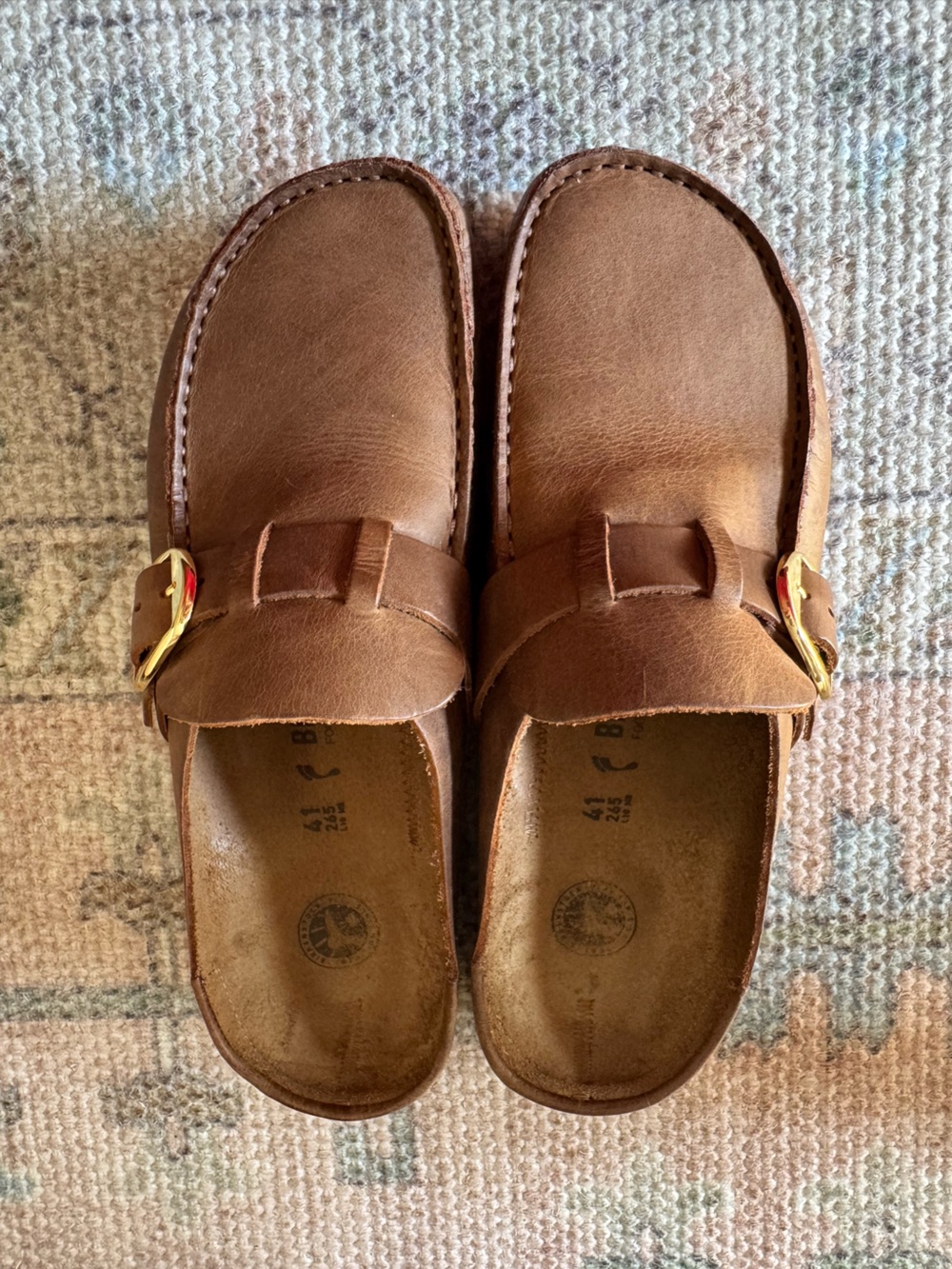 Birkenstock Women's Buckley Oiled Leather Clogs - Picture 4 of 6